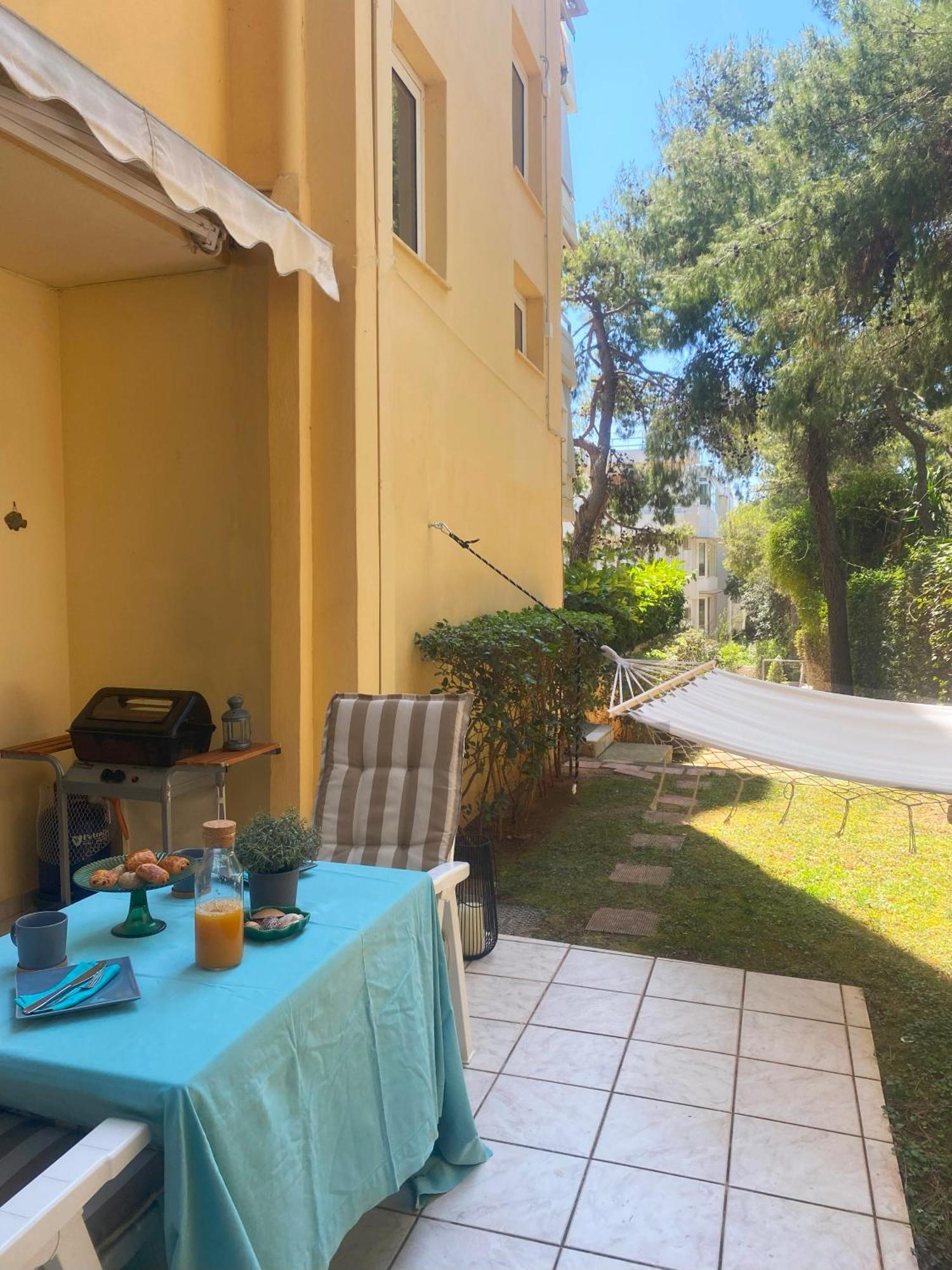 Garden Apartment With Bbq In The Athenian Riviera エクステリア 写真